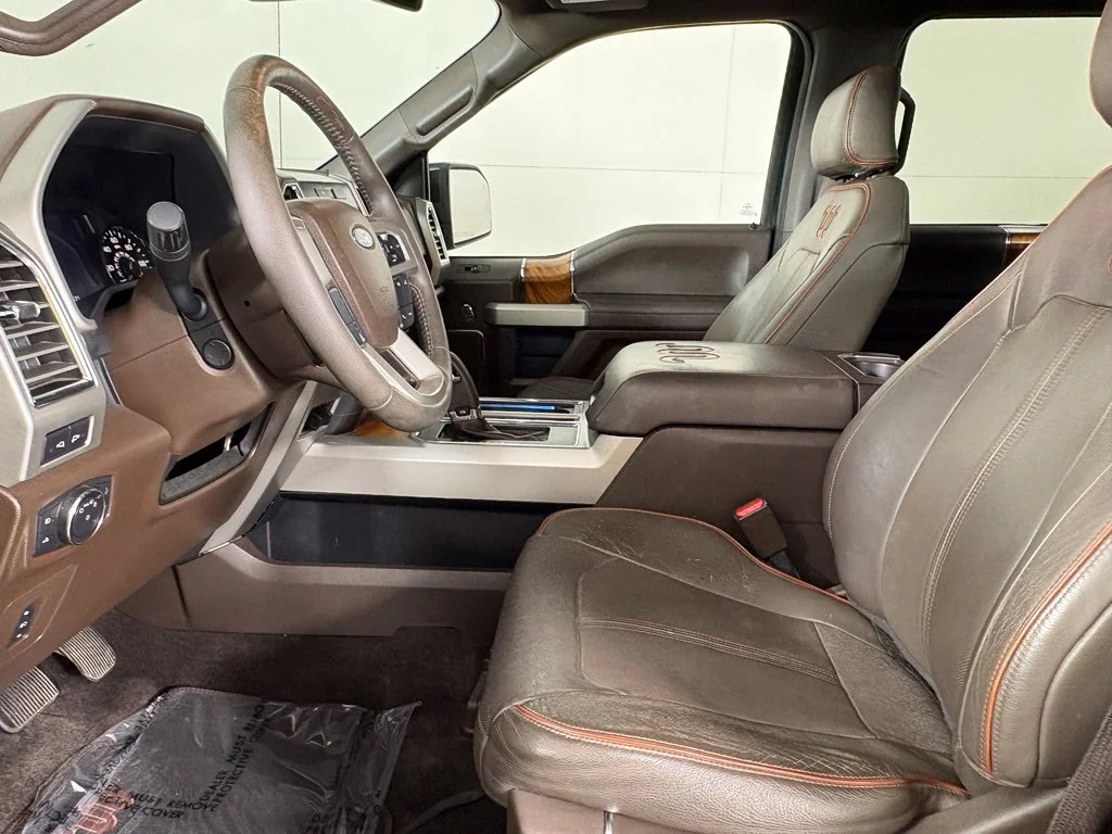 Used 2015 Green Ford King Ranch image 20