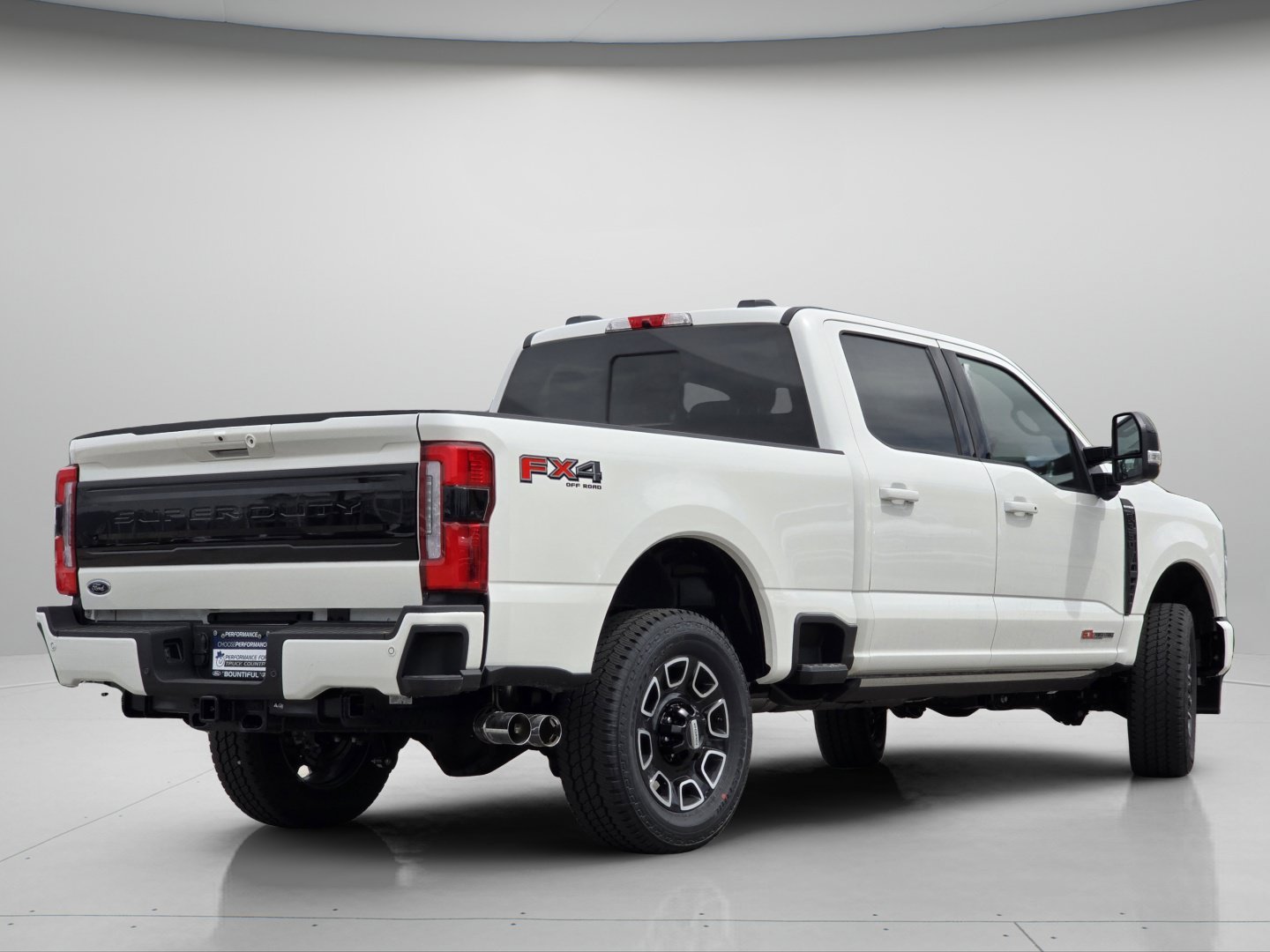 New 2026 Star White Metallic Tri-Coat Ford Platinum image 29