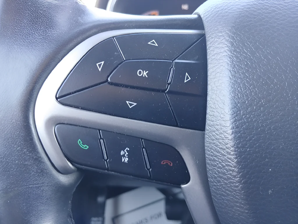 Used 2020 Gray Jeep Limited image 20