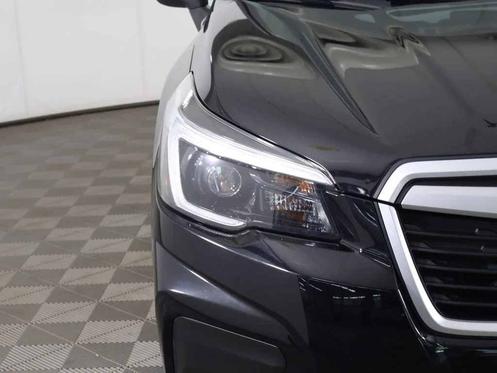 Used 2021 Black Subaru Premium image 13
