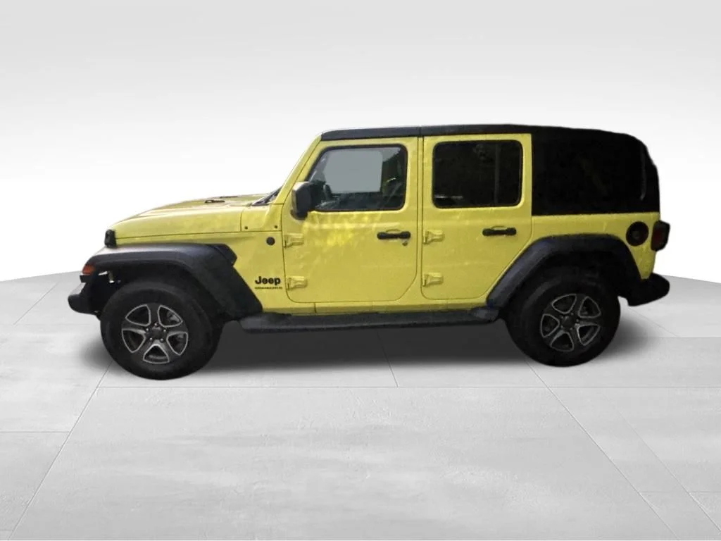 Used 2023 Yellow Jeep Sport S image 2