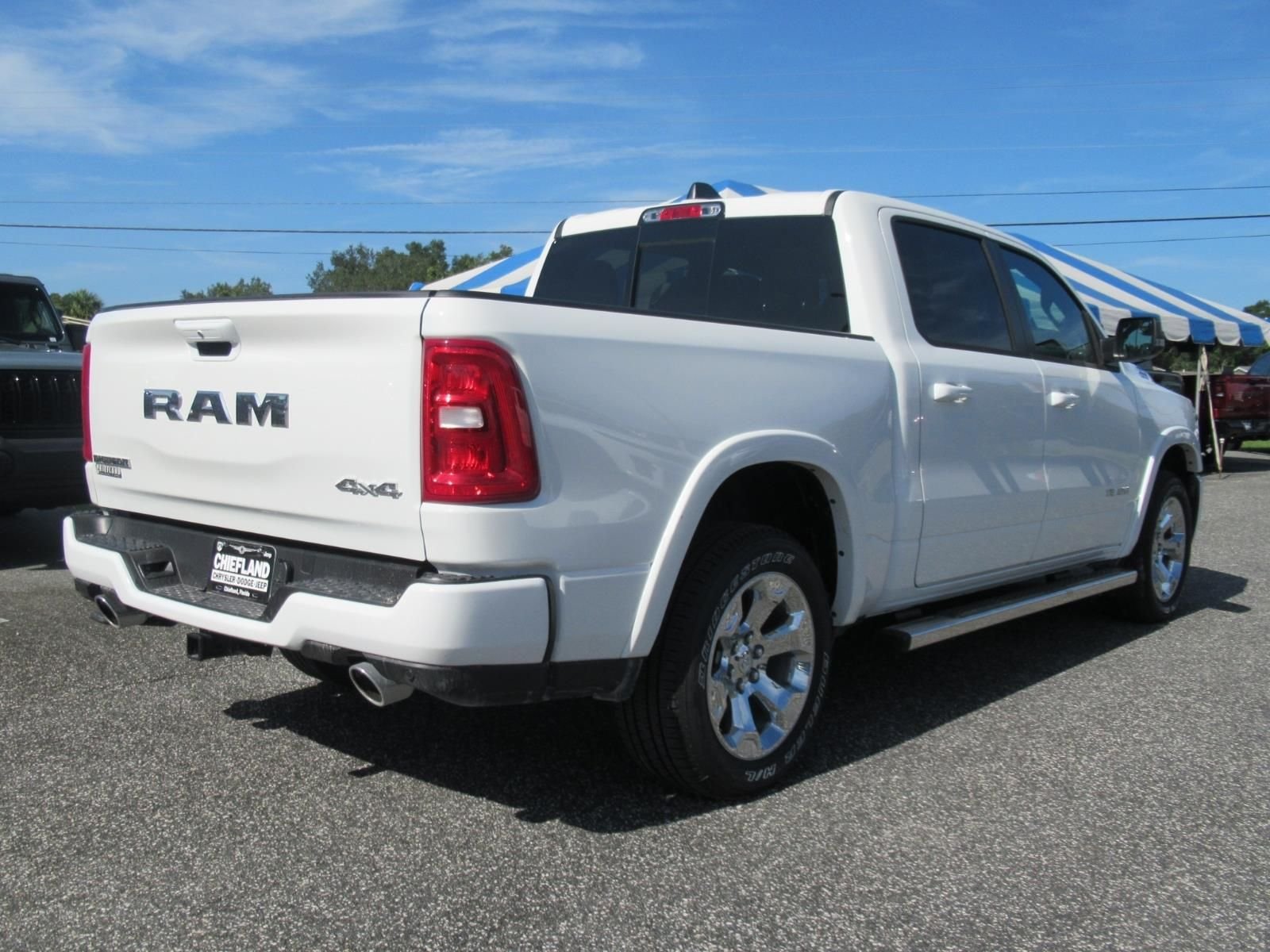 New 2026 Bright White Clearcoat RAM Big Horn/Lone Star image 7