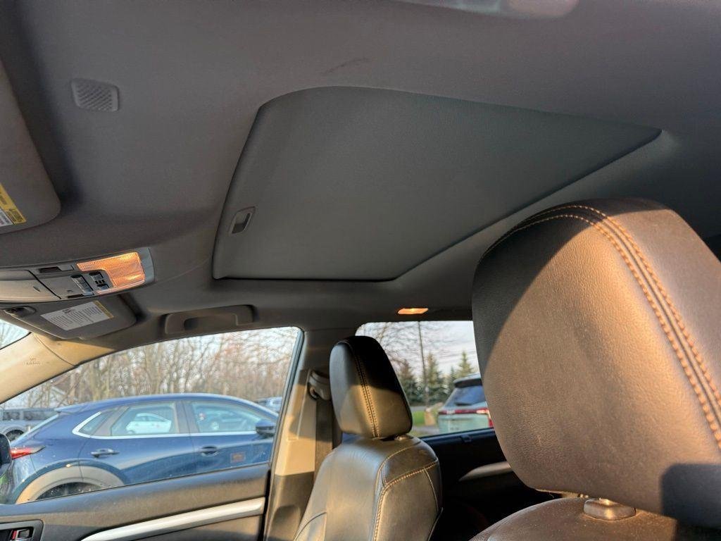 Used 2019 Blizzard Pearl Toyota XLE image 8