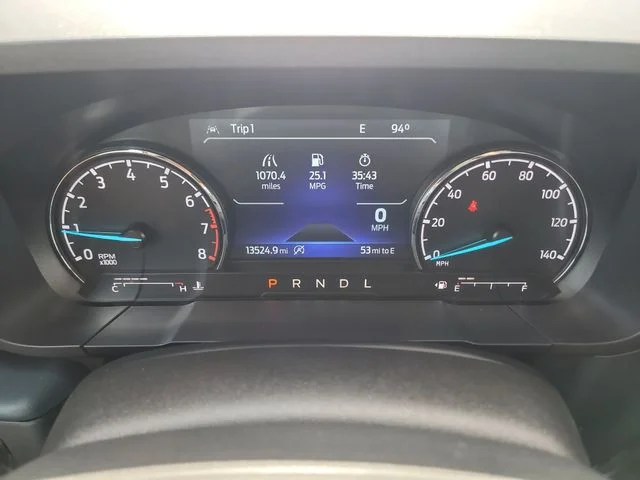 Used 2024  Ford Lariat image 29