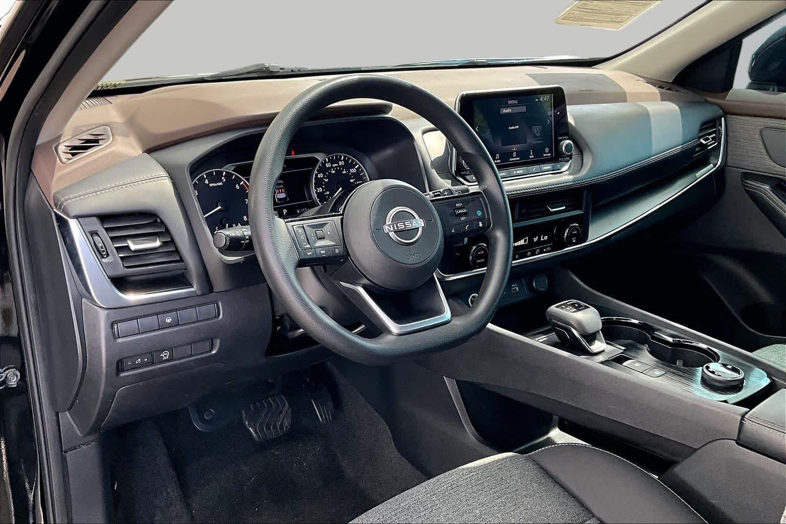 Used 2023 Super Black Nissan SV image 17