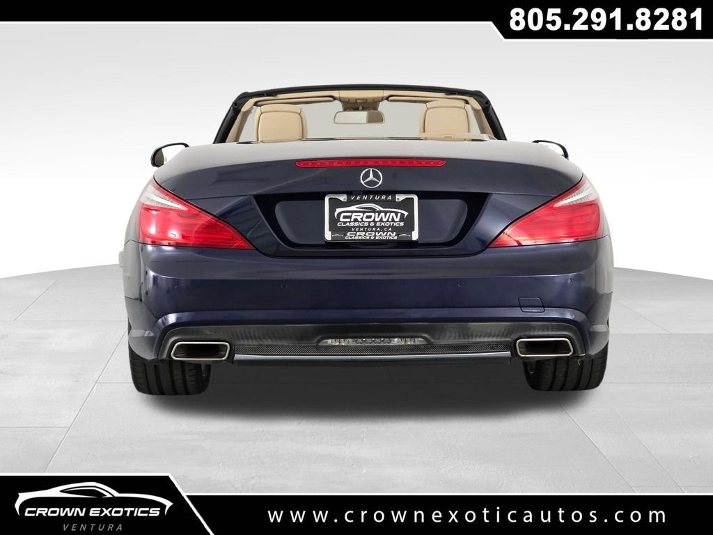Used 2014  Mercedes-Benz SL 550 image 6