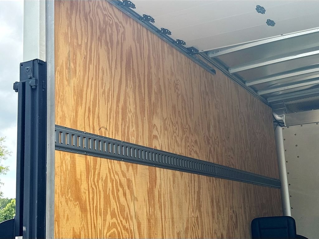 Used 2023 White Mercedes-Benz DRY BOX TRUCK image 18