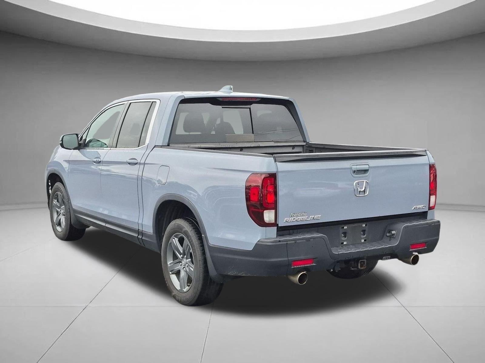 Used 2023 Sonic Gray Pearl Honda RTL image 3