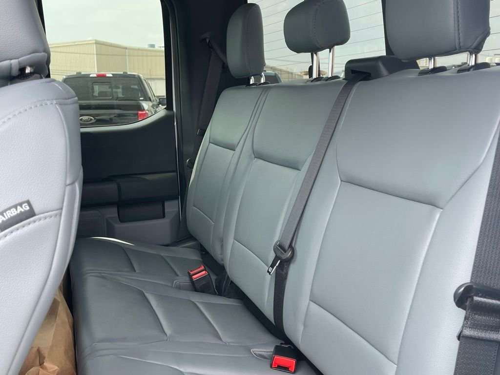 New 2026 Oxford White Ford F-450® XL image 23