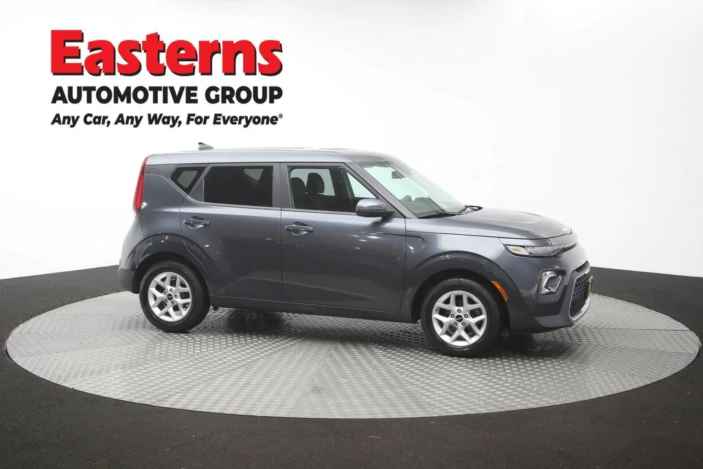 Used 2022 Gray Kia LX image 45