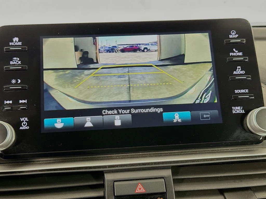 Used 2022  Honda Touring image 14