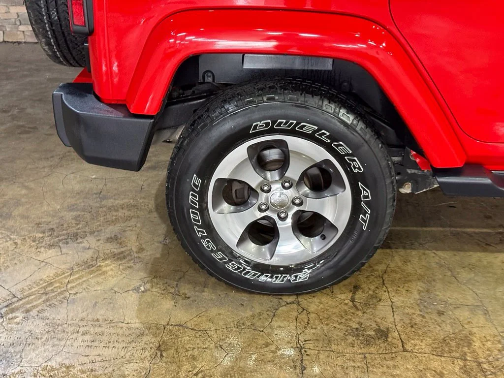 Used 2018 Firecracker Red Clearcoat Jeep Unlimited Sahara image 6