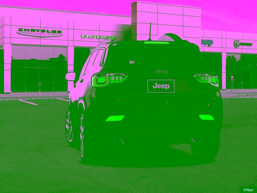 New 2026 Diamond Black Crystal Pearl-Coat Exterior Paint Jeep Limited image 13