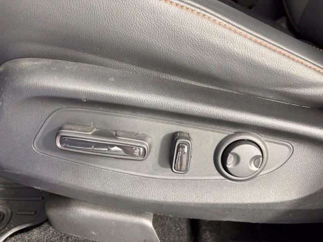 Used 2025 Silver Honda Sport-L image 19