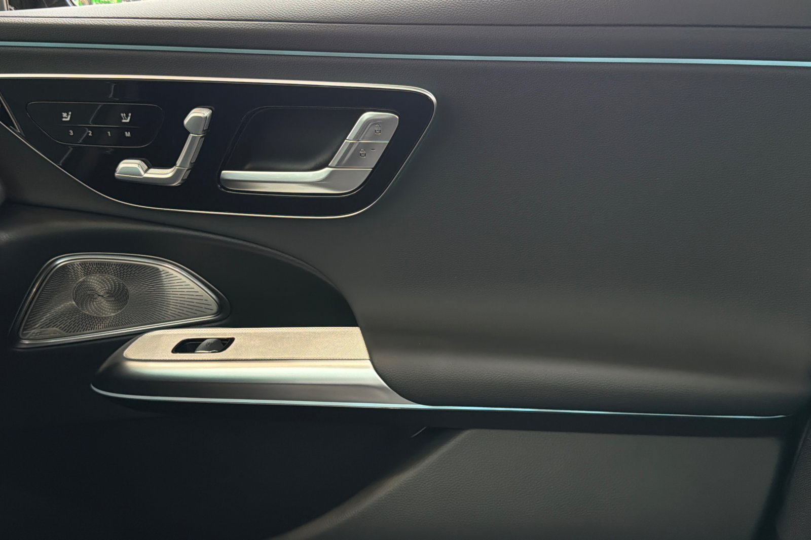 New 2027 Cirrus Silver Metallic Mercedes-Benz E 350 image 33