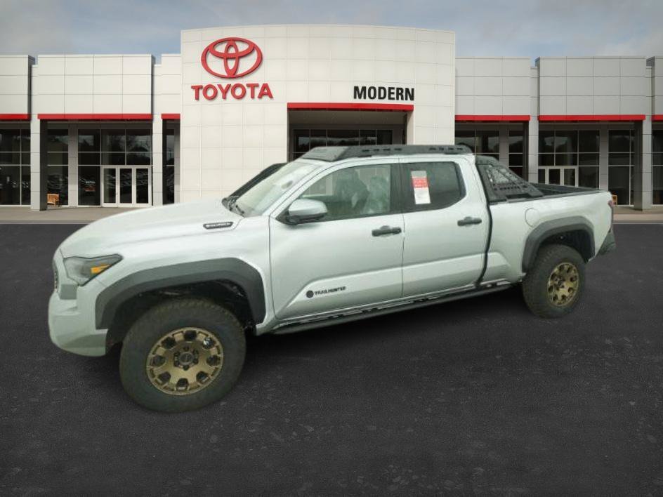 New 2025 Celestial Silver M Toyota Trailhunter image 7