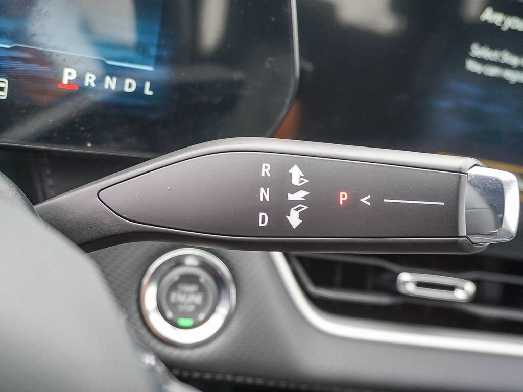 2027 Chevrolet Equinox LT - Photo 22