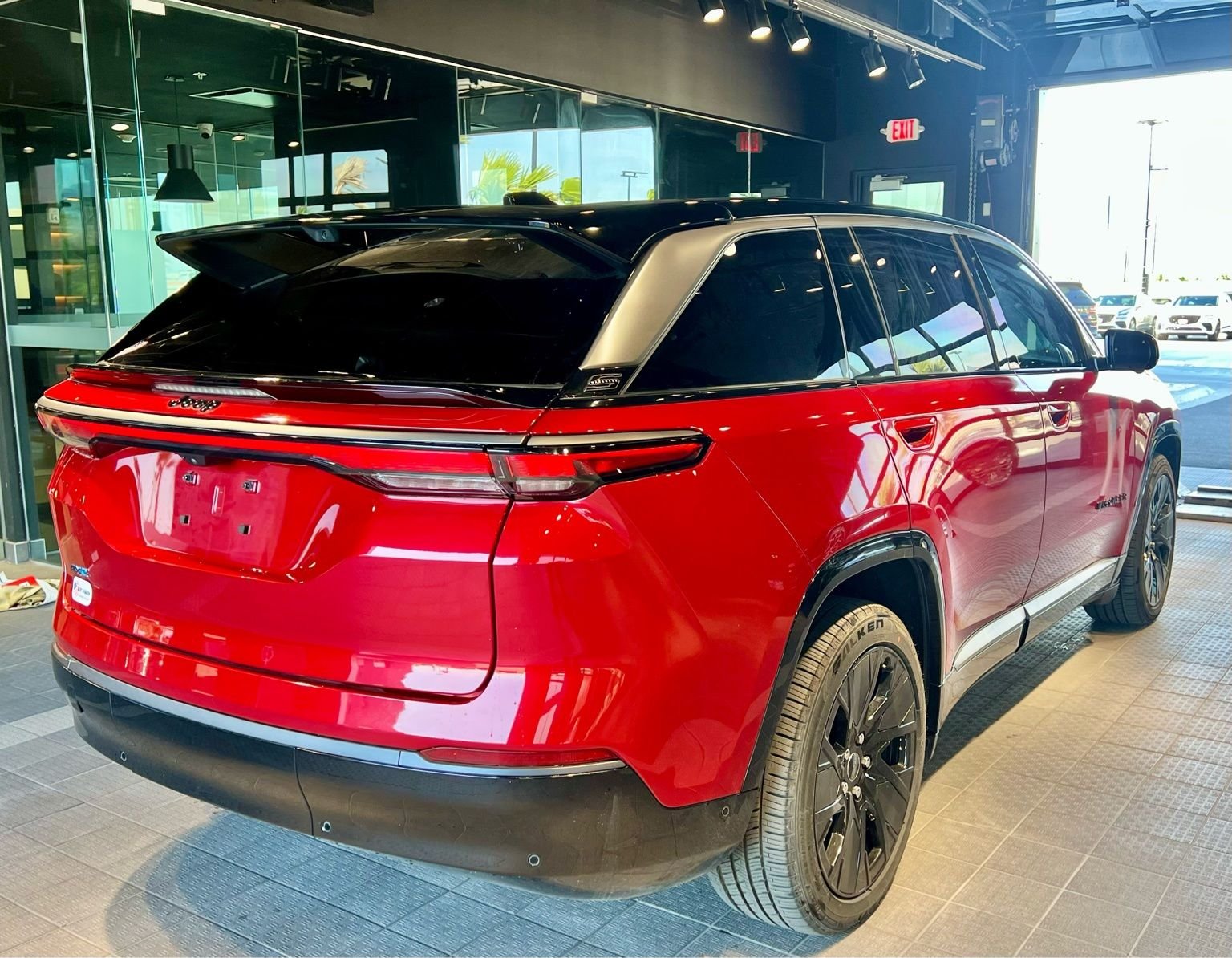 2024 Jeep Wagoneer S Launch Edition - Photo 6