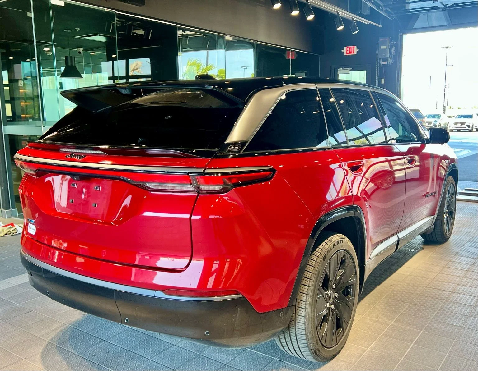 2024 Jeep Wagoneer S Launch Edition - Photo 6