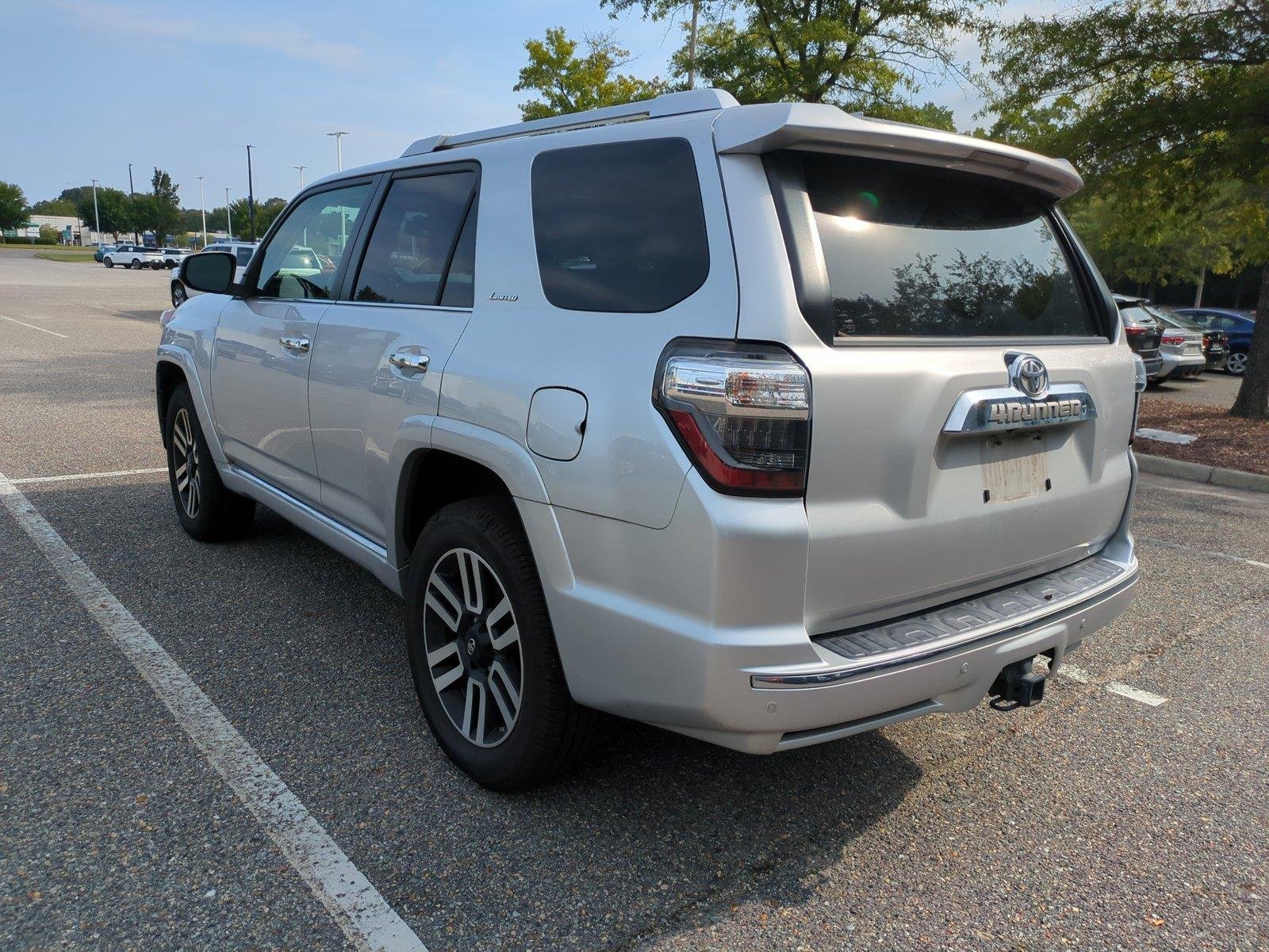 Used 2018 Classic Silver Metallic Toyota Limited image 6