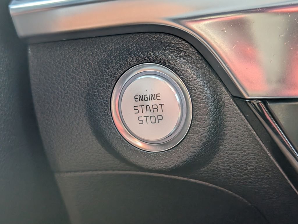 Used 2025 Gray Kia SX X-Line image 29