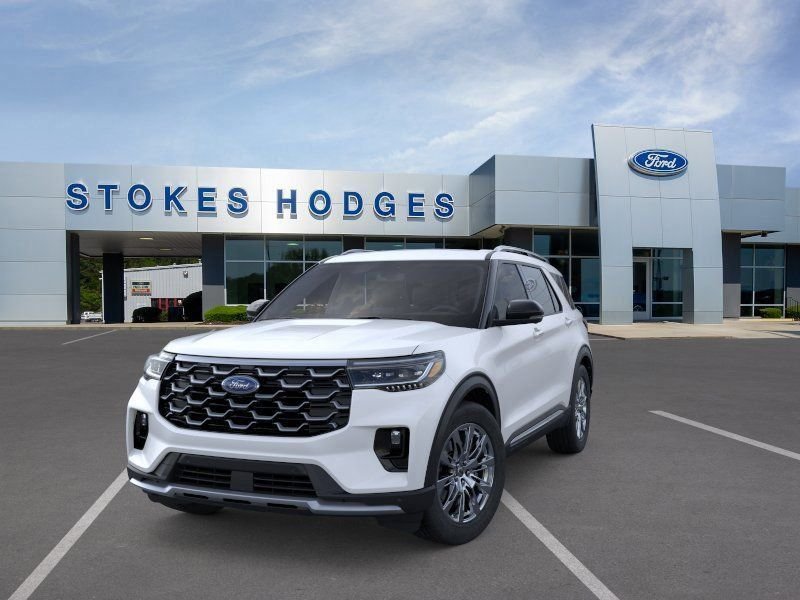 New 2026 Star White Metallic Tri-Coat Ford Platinum™ image 3