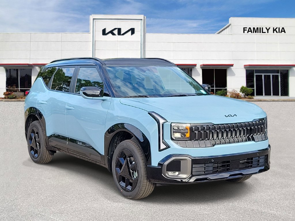 New 2027 Frost Blue / Black Roof Kia X-Line S image 39