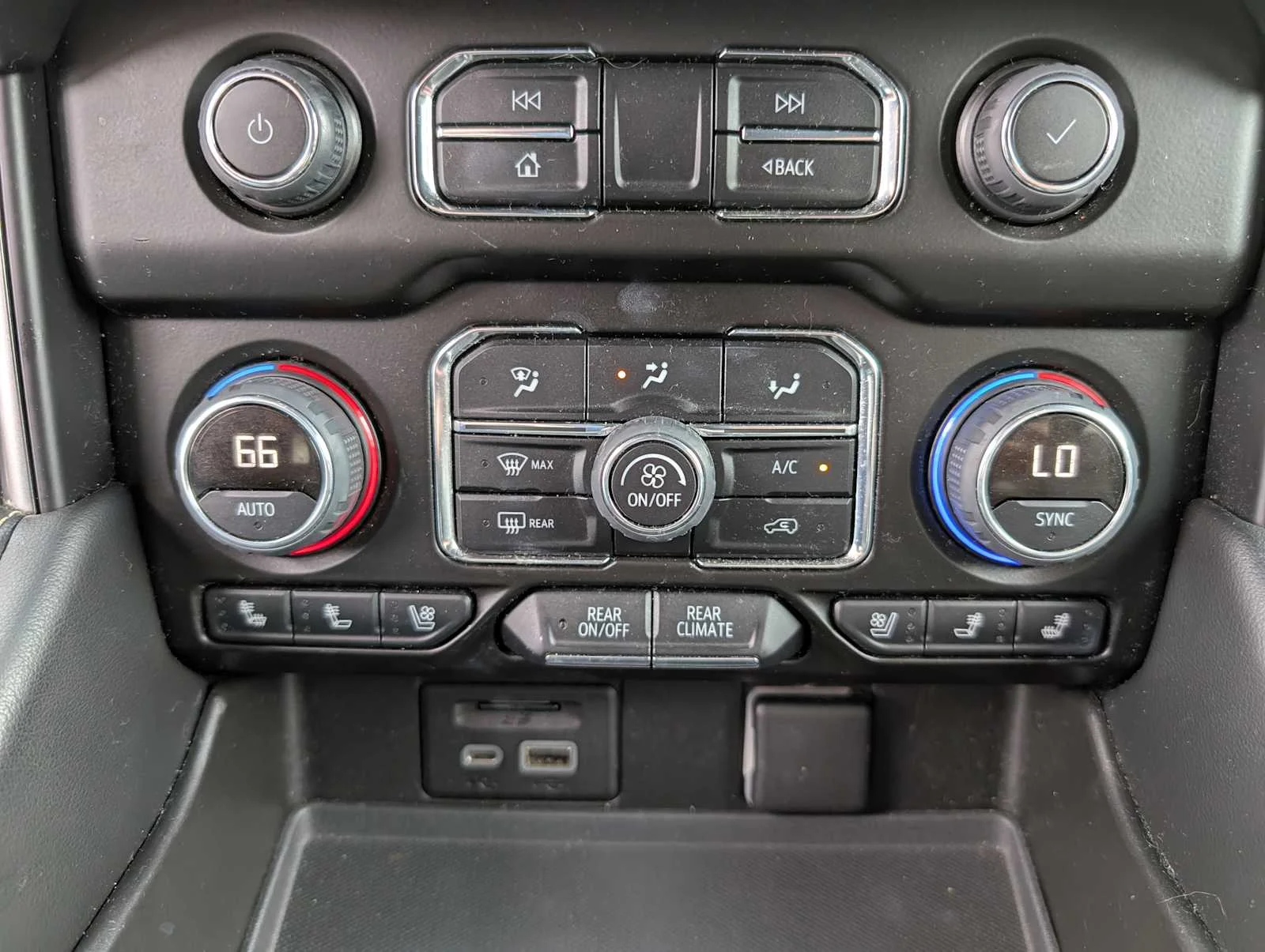 Used 2021 Black Chevrolet Premier image 32