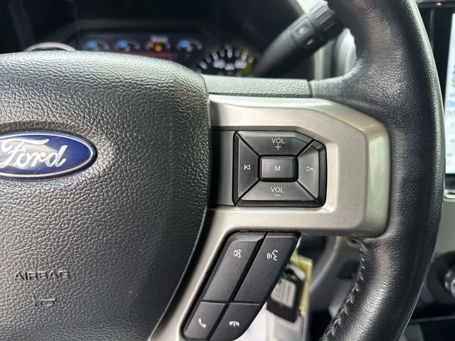Used 2022 White Ford Lariat image 23