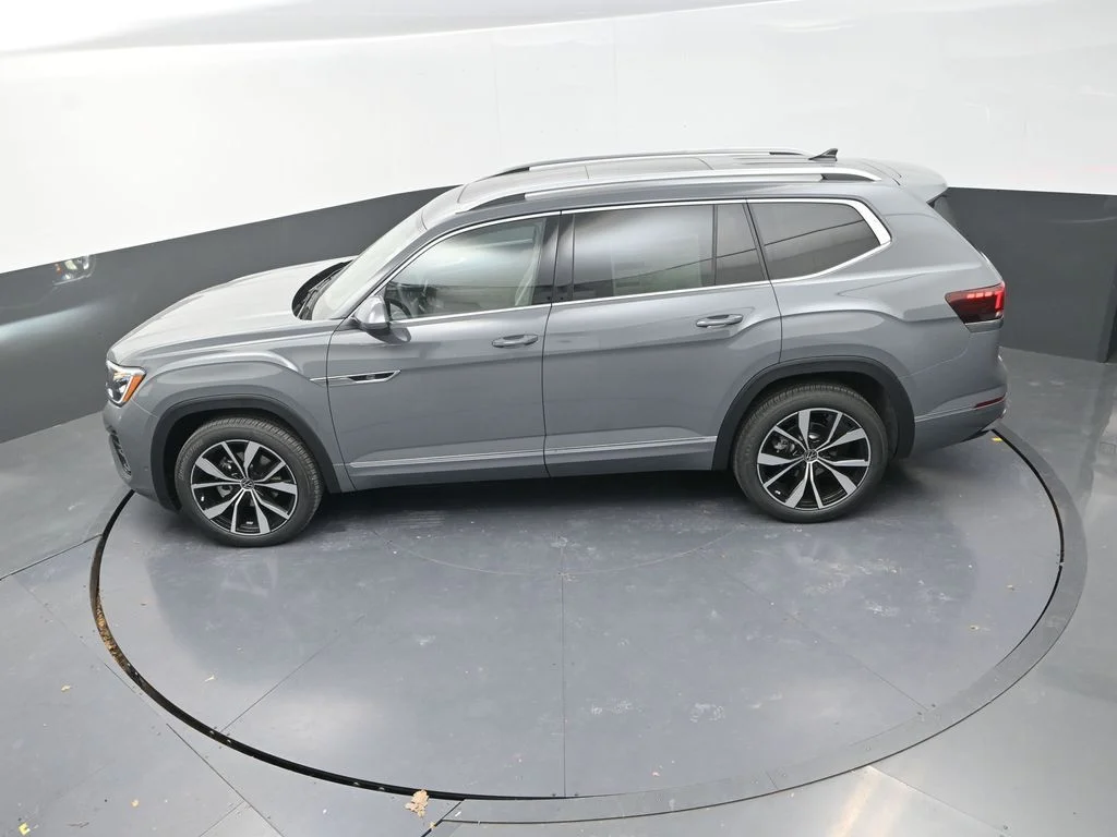 New 2026  Volkswagen 2.0T SEL Premium R-Line image 16