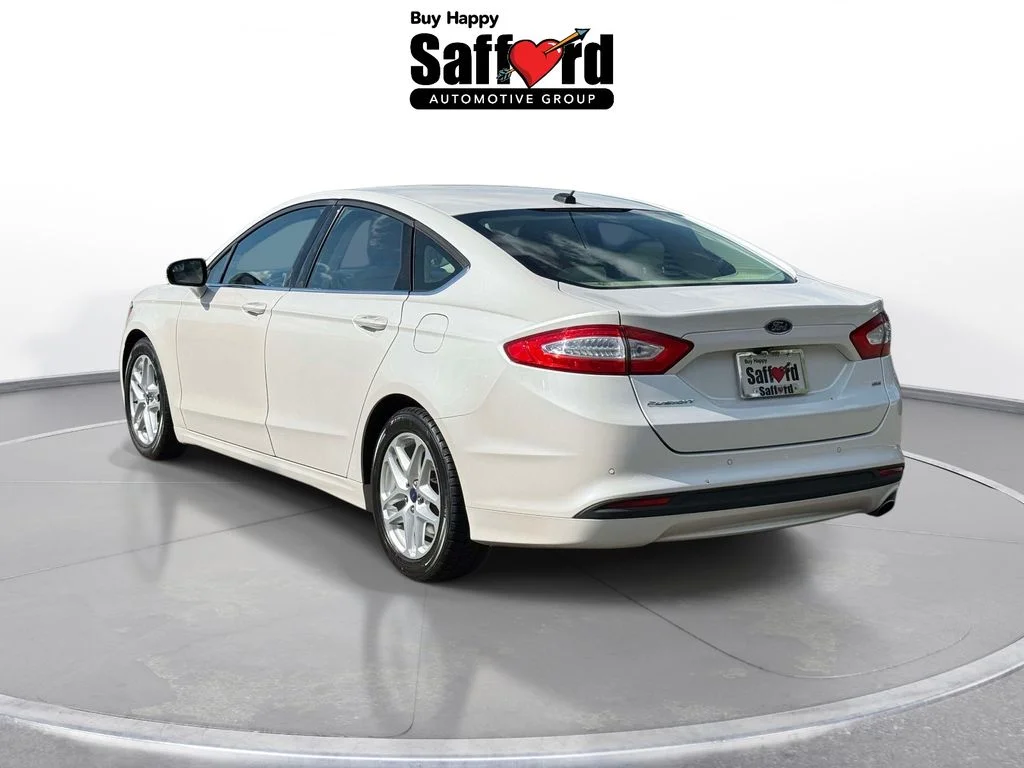 Used 2016 White Ford SE image 5