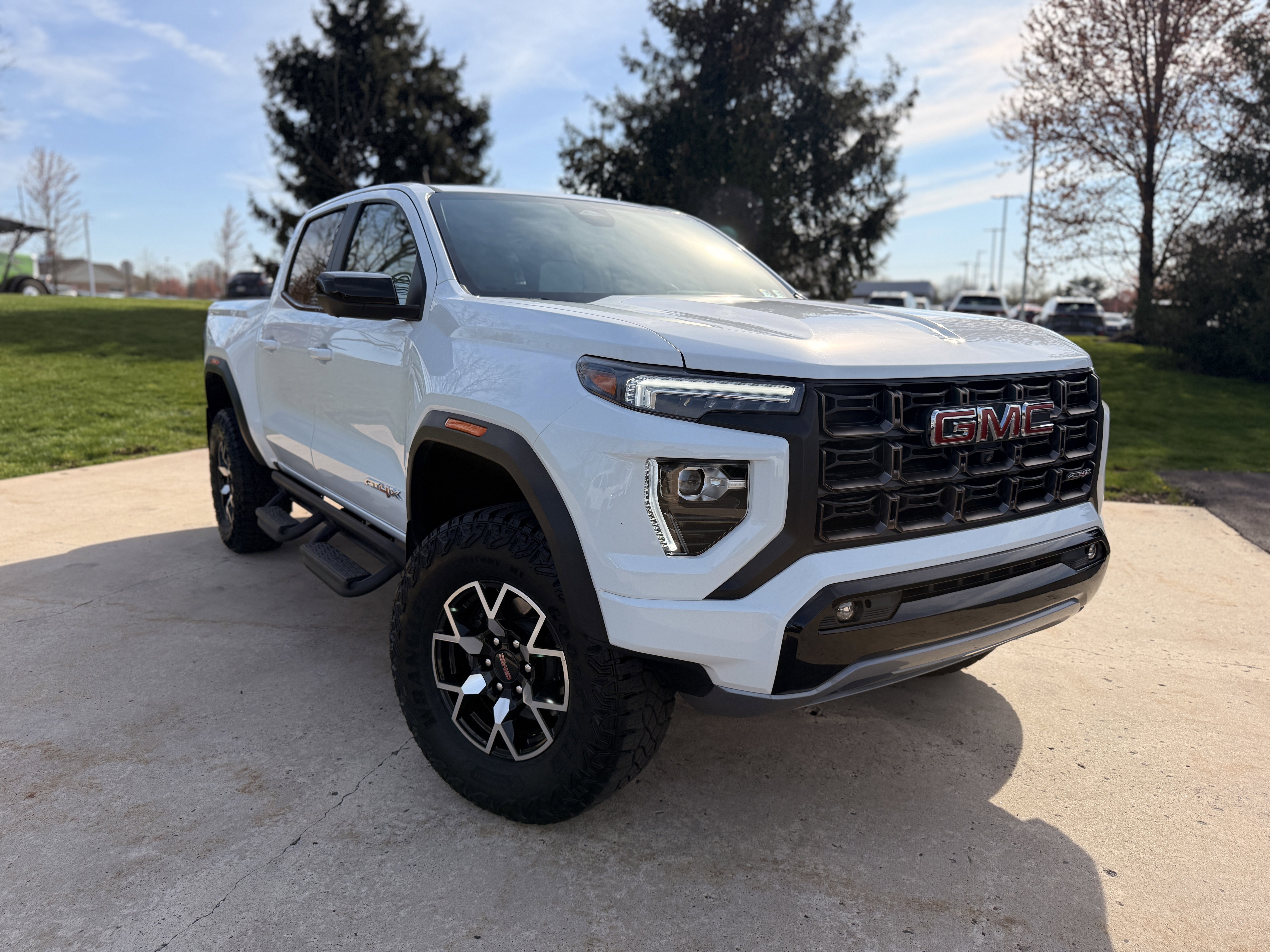 Used 2024 Summit White GMC 4WD AT4X image 17