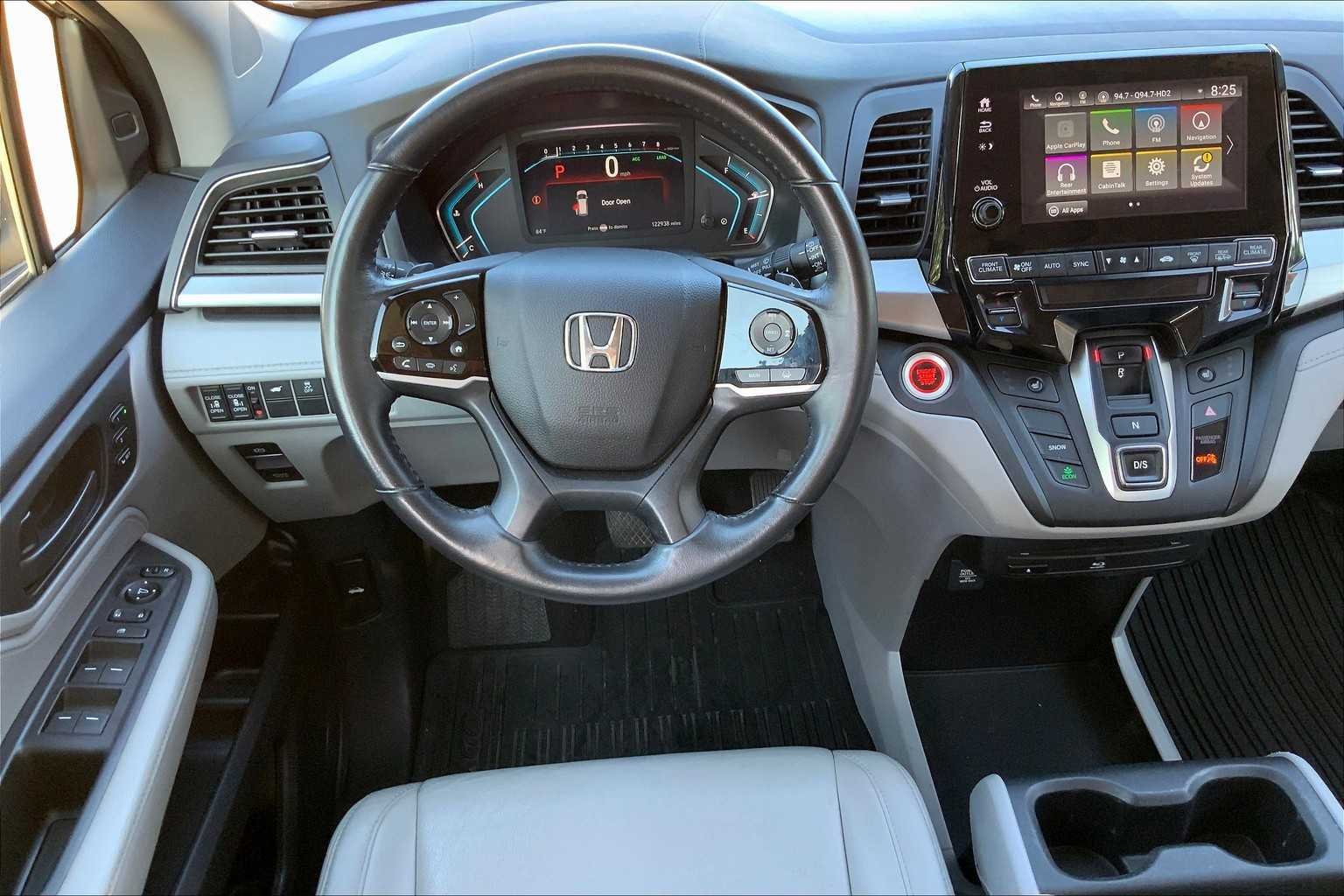 Used 2018 Modern Steel Metallic Honda EX-L image 6