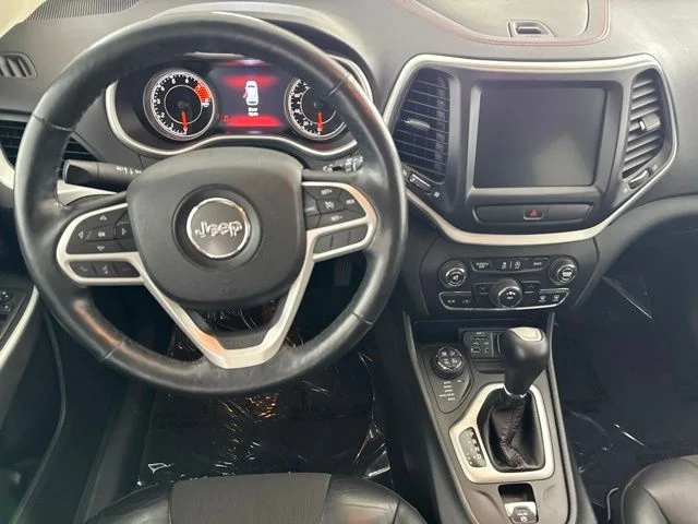 Used 2017 Black Jeep Trailhawk image 24