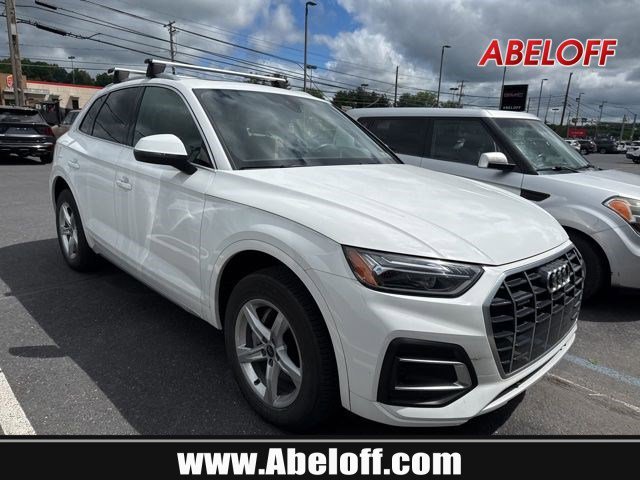 2022 Audi Q5 40 Premium's photo