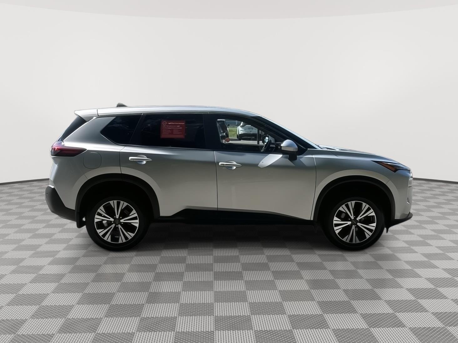 Used 2023 Brilliant Silver Metallic Nissan SV image 4