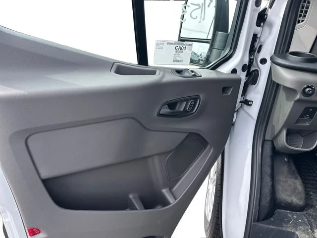 2025 Ford Transit Van Base - Photo 17
