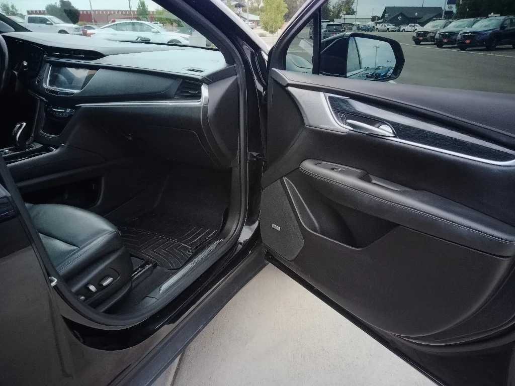 Used 2020 Stellar Black Metallic Cadillac Premium Luxury FWD image 16