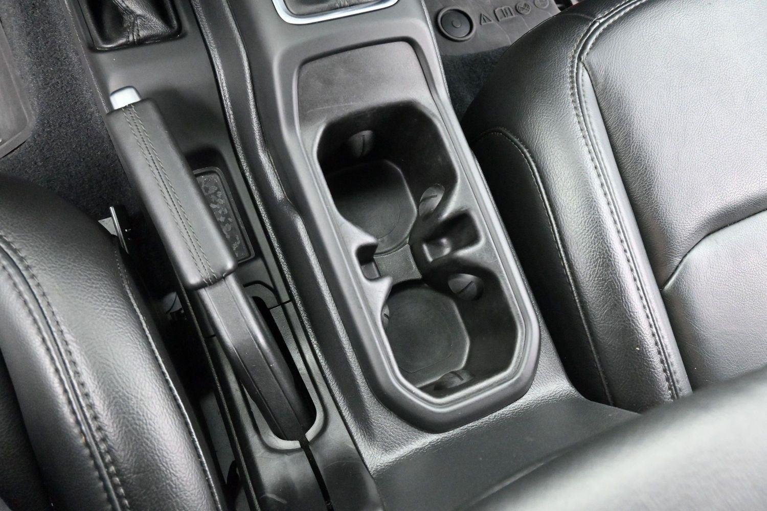 Used 2023 White Jeep Sahara Altitude image 19
