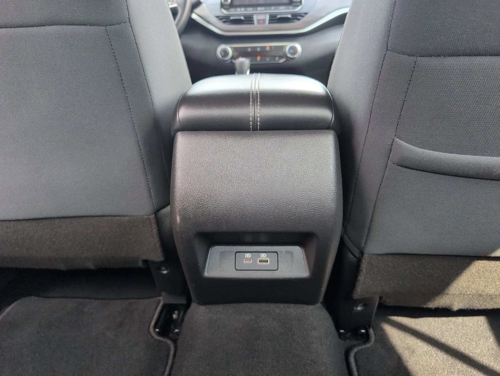 Used 2023 White Nissan 2.5 SV image 30