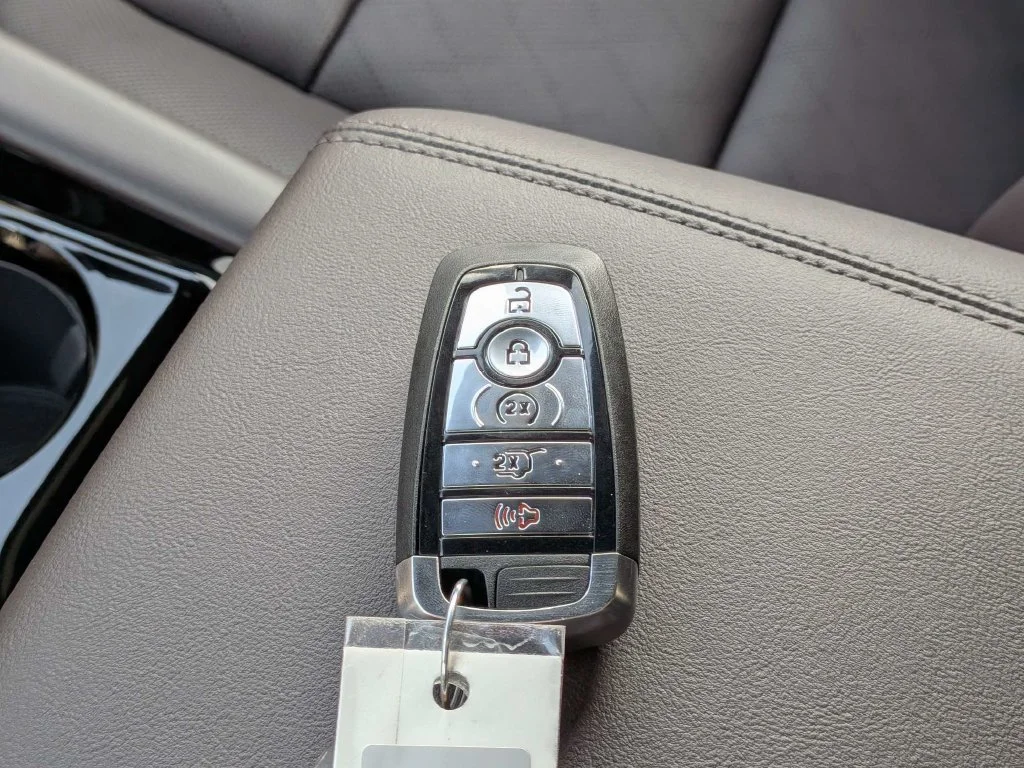 New 2026 Carbonized Gray Metallic Ford Platinum™ image 32