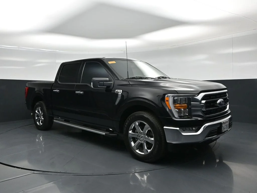 Used 2023 Black Ford XLT image 55