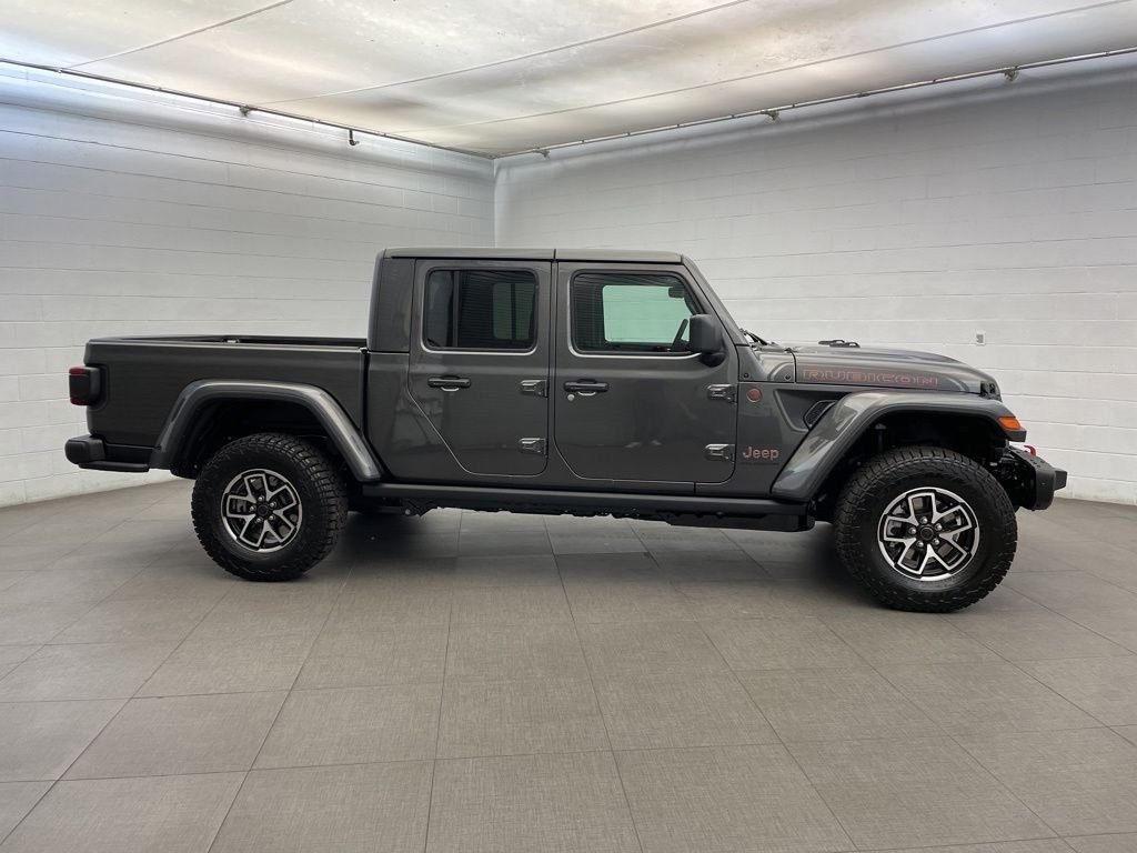 New 2026 Granite Crystal Metallic Clear-Coat Exterior Paint Jeep Shadow Ops image 2
