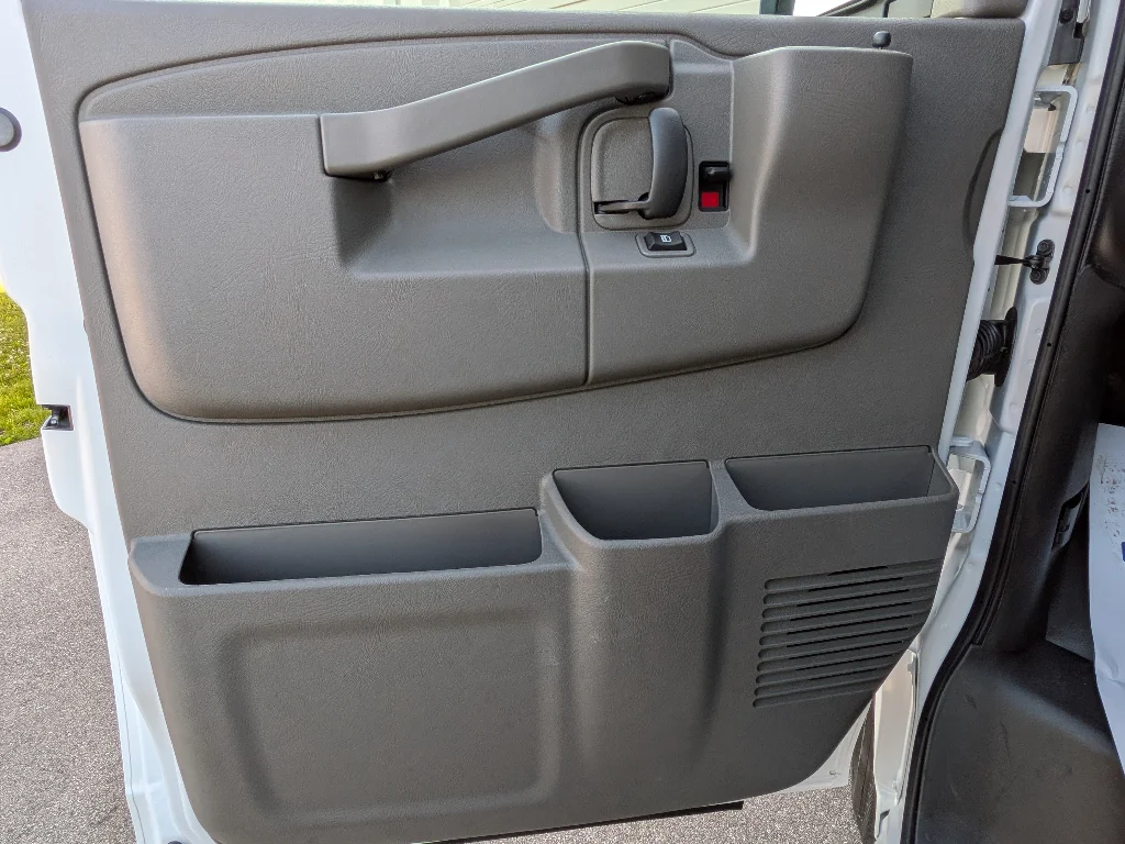 New 2026 Summit White Chevrolet Work Van image 11