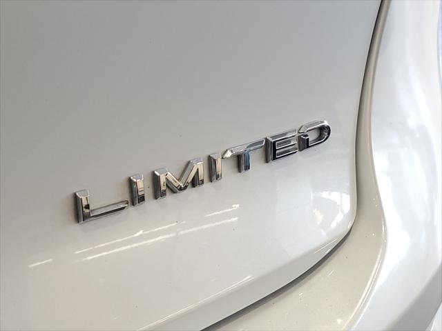 Certified Used 2024 OXYGEN WHITE Toyota  image 8