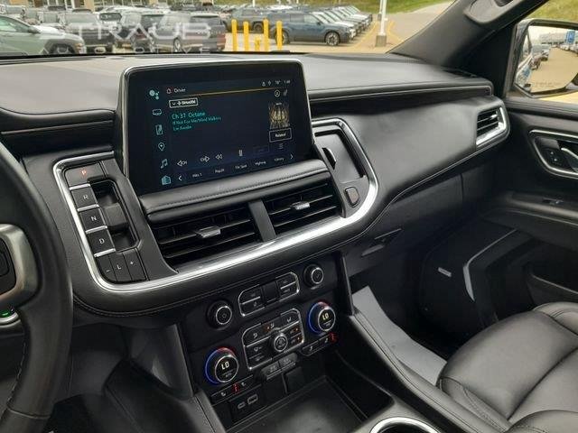 Used 2024 Black Chevrolet Z71 image 20
