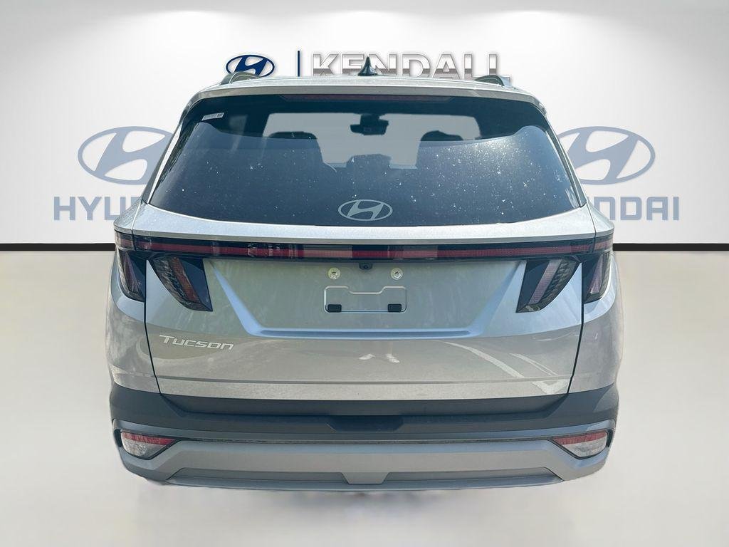 New 2026 Shimmering Silver Hyundai SEL Premium FWD image 5