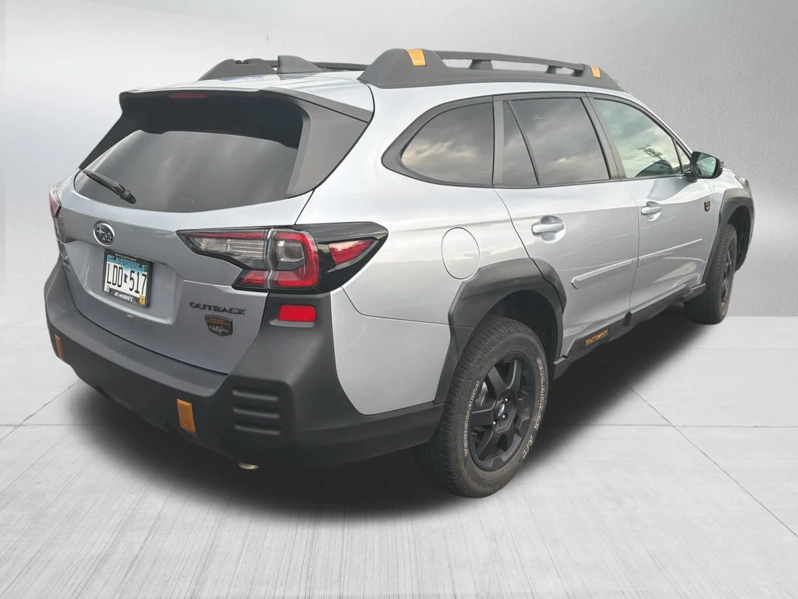 Used 2024 Ice Silver Metallic Subaru Wilderness image 5