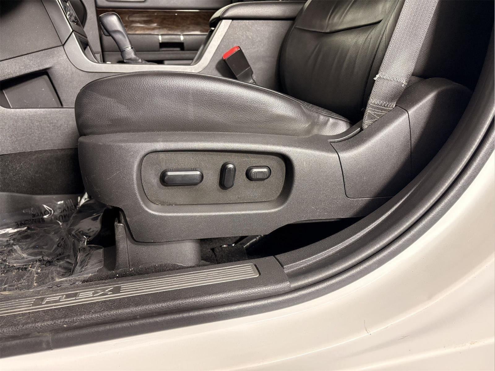 Used 2019 White Platinum Metallic Tri-Coat Ford Limited EcoBoost image 13