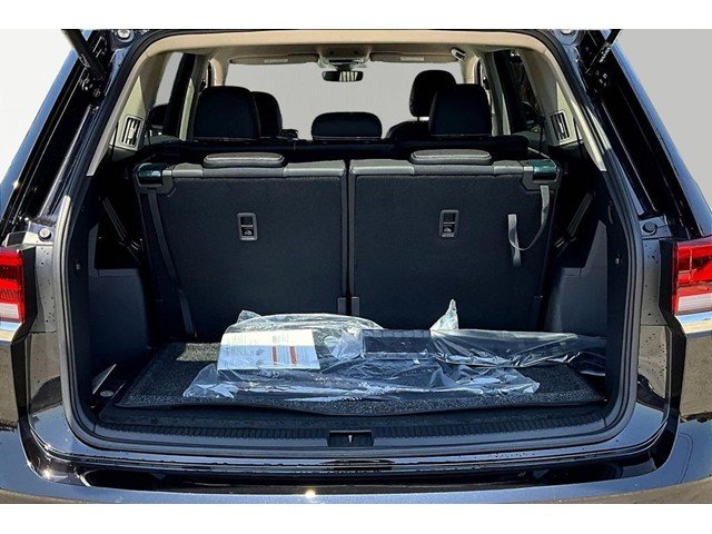 New 2026 Deep Black Pearl Volkswagen 2.0T SE image 26